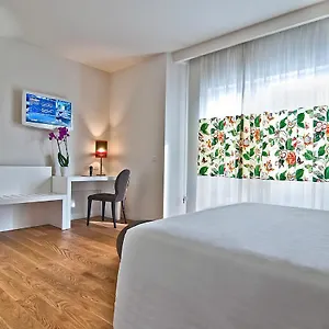 Hotel Caravel, Řím